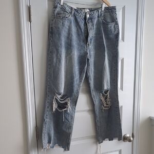 Vervet Distressed Blue Jeans W18 L38 R12 Inseam 26